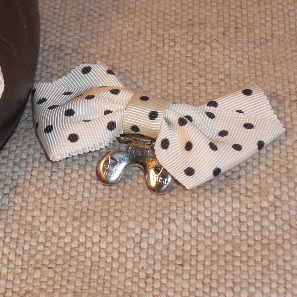 MUSI Shoe Clip –White/Black MiniDot Bow MUSI Shoe Clip –White/Black MiniDot Bow