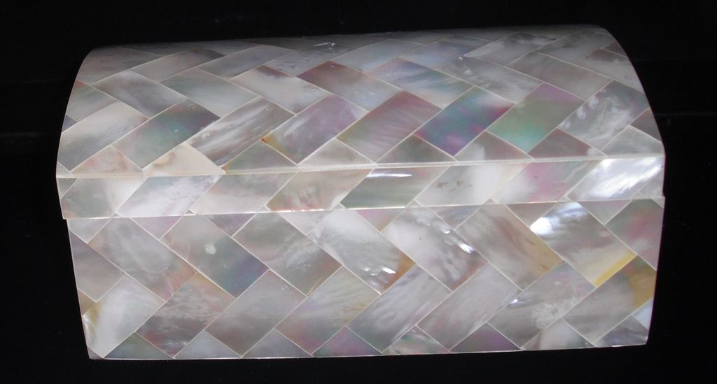 Wonderful Mother of Pearl Box Wonderful Mother of Pearl Box