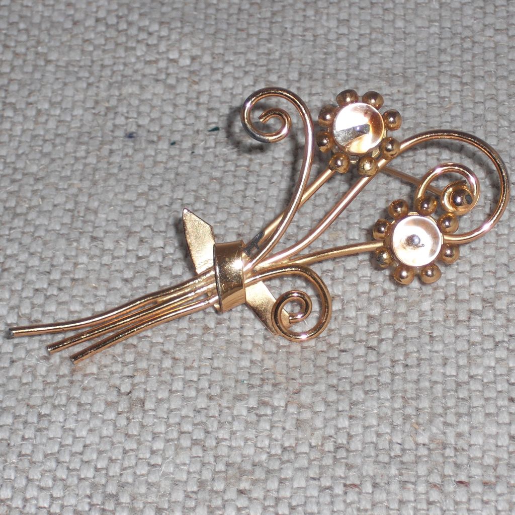 Vintage Coro Signed Gold Vermeil Sterling Silver Pin Brooch Vintage Coro Signed Gold Vermeil Sterling Silver Pin Brooch