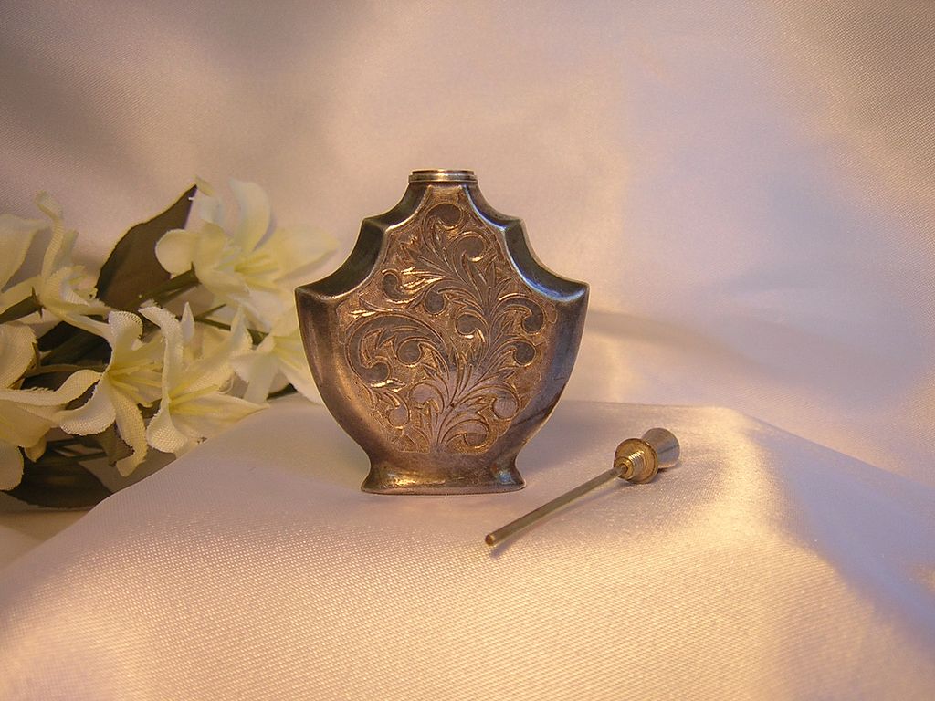 Beautiful Sterling Etched Perfume Bottle w/Applicator Beautiful Sterling Etched Perfume Bottle w/Applicator