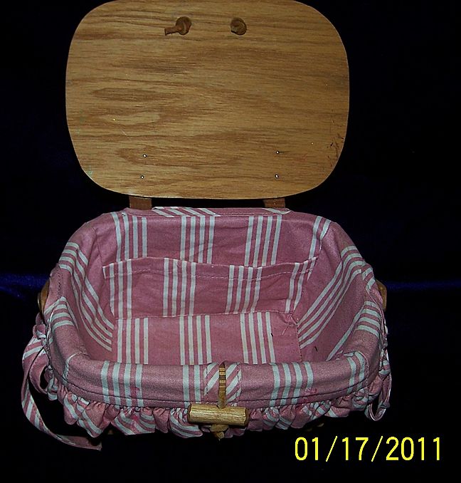 Longaberger Basket- Childs Purse Longaberger Basket- Childs Purse