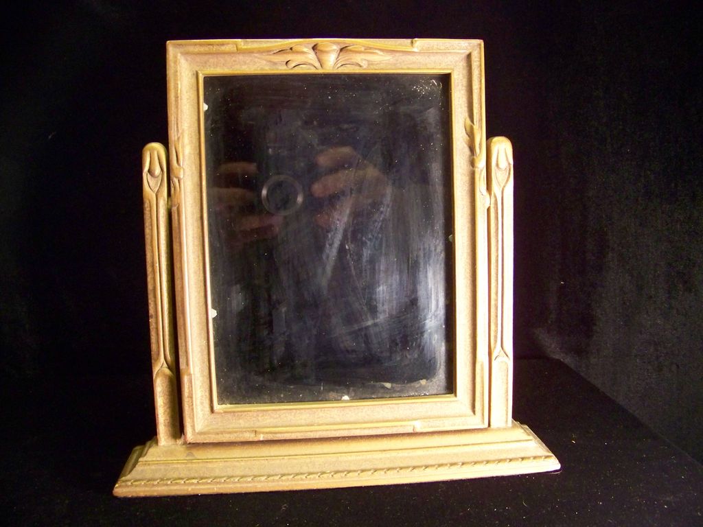 Vintage Wood Art Deco Picture Frame Vintage Wood Art Deco Picture Frame