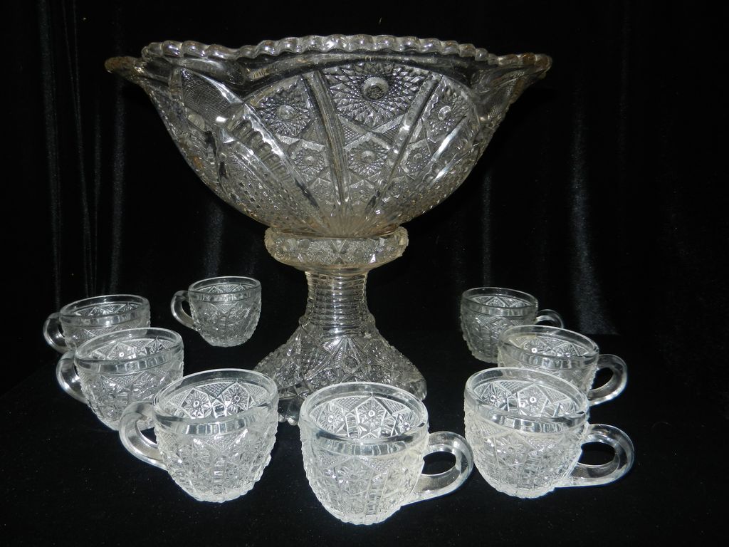 Vintage EAPG Sunburst / Starburst Punch Bowl Vintage EAPG Sunburst / Starburst Punch Bowl