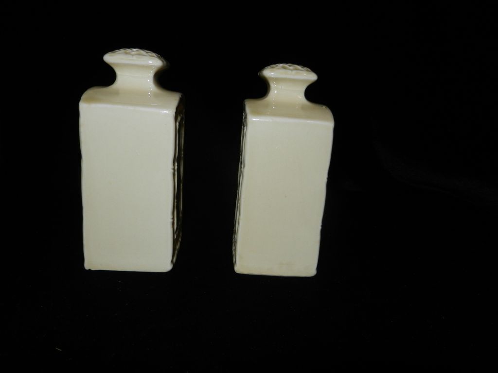 Vintage Butterfly Garden Trellis Salt and Pepper-1978 Vintage Butterfly Garden Trellis Salt and Pepper-1978