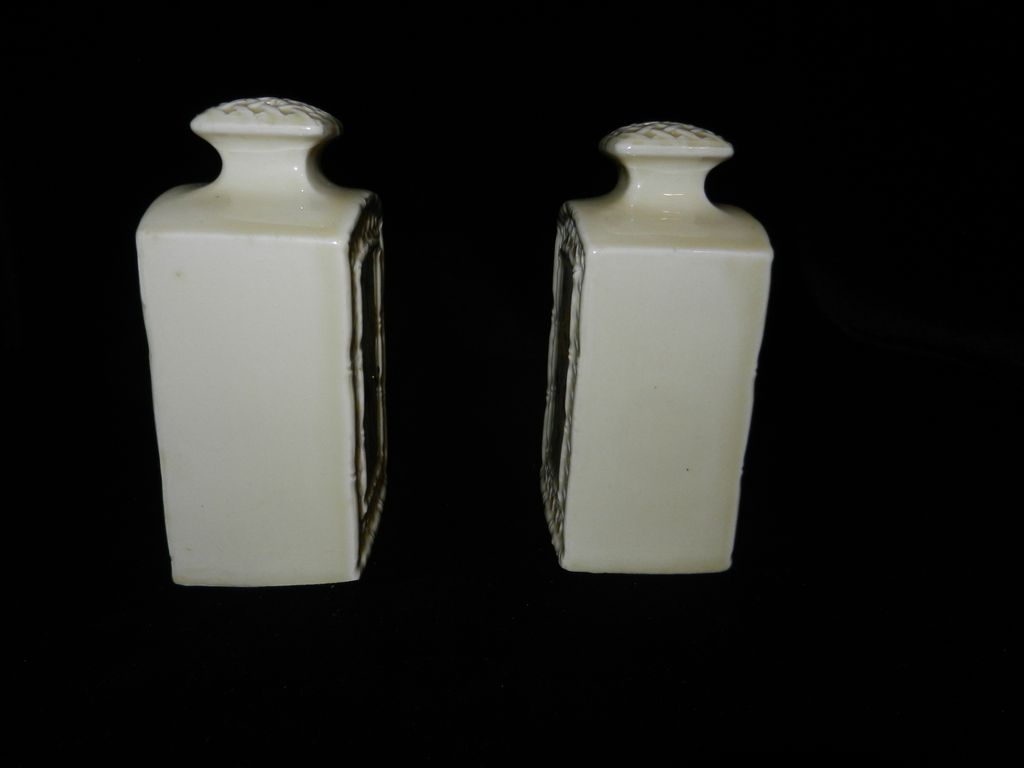 Vintage Butterfly Garden Trellis Salt and Pepper-1978 Vintage Butterfly Garden Trellis Salt and Pepper-1978