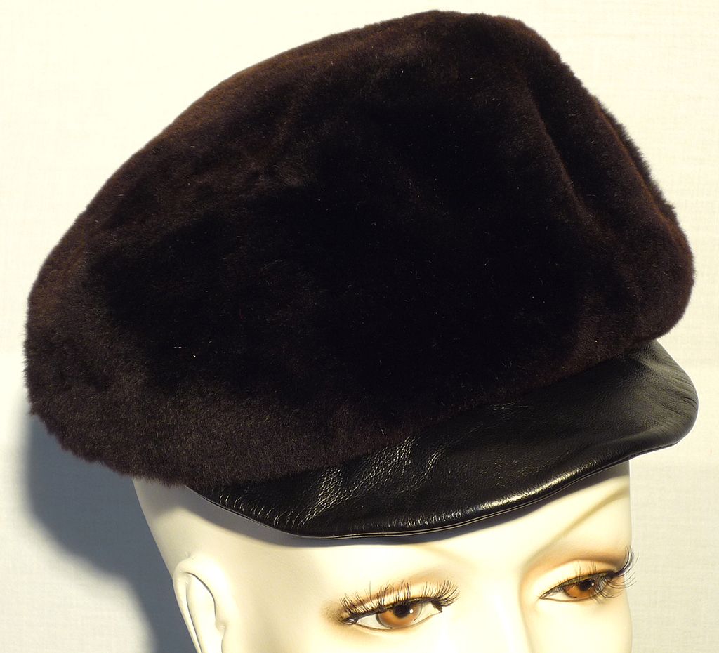 1960s Ohrbach's "Oval Room" Sassy Fur Hat 1960s Ohrbach's "Oval Room" Sassy Fur Hat