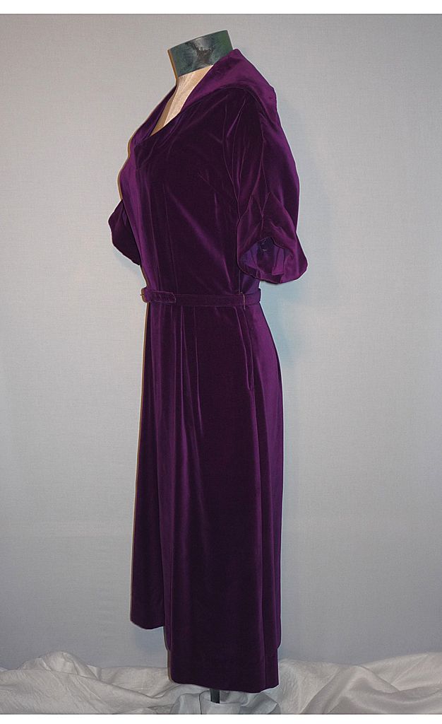 1950s Michael Kent and Printzess Fashion Purple Velvet Cocktail Dress 1950s Michael Kent and Printzess Fashion Purple Velvet Cocktail Dress