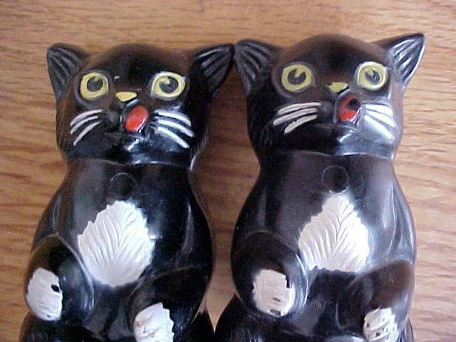 FitZ & Floyd Mold & Die Works Black Cat Kitten Pepper Shakers FitZ & Floyd Mold & Die Works Black Cat Kitten Pepper Shakers