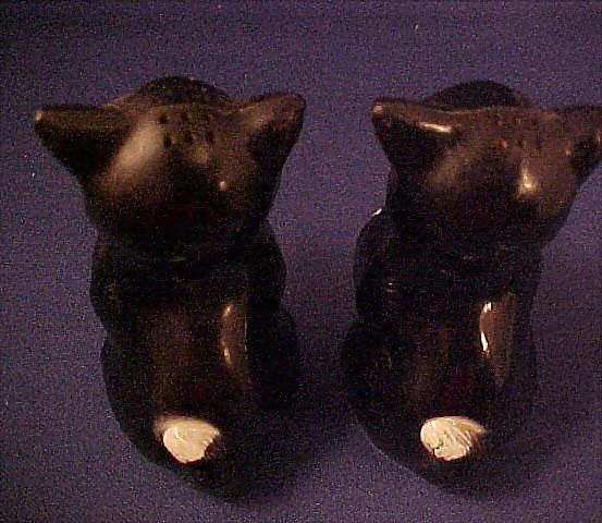 FitZ & Floyd Mold & Die Works Black Cat Kitten Pepper Shakers FitZ & Floyd Mold & Die Works Black Cat Kitten Pepper Shakers