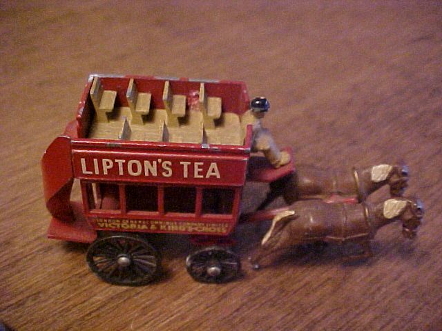 Lipton's Tea Diecast Toy Horse Drawn Bus Wagon - Lesney - Matchbox Lipton's Tea Diecast Toy Horse Drawn Bus Wagon - Lesney - Matchbox
