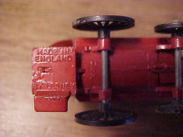 Lipton's Tea Diecast Toy Horse Drawn Bus Wagon - Lesney - Matchbox Lipton's Tea Diecast Toy Horse Drawn Bus Wagon - Lesney - Matchbox