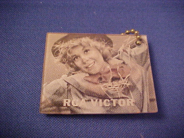 RARE RCA Victor TV Color Changing Advertising Key Chain - Vintage 1960's RARE RCA Victor TV Color Changing Advertising Key Chain - Vintage 1960's