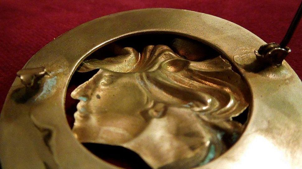 Art Nouveau Lady Brass Brooch Circa 1900-1910 Art Nouveau Lady Brass Brooch Circa 1900-1910