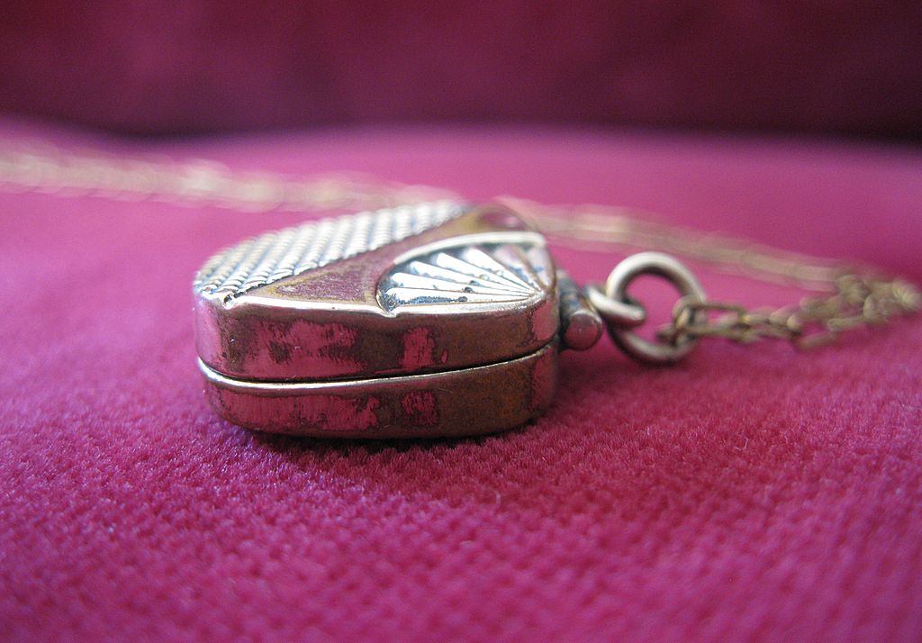 Unique Square Gold-Filled Victorian Locket Circa 1880 Unique Square Gold-Filled Victorian Locket Circa 1880