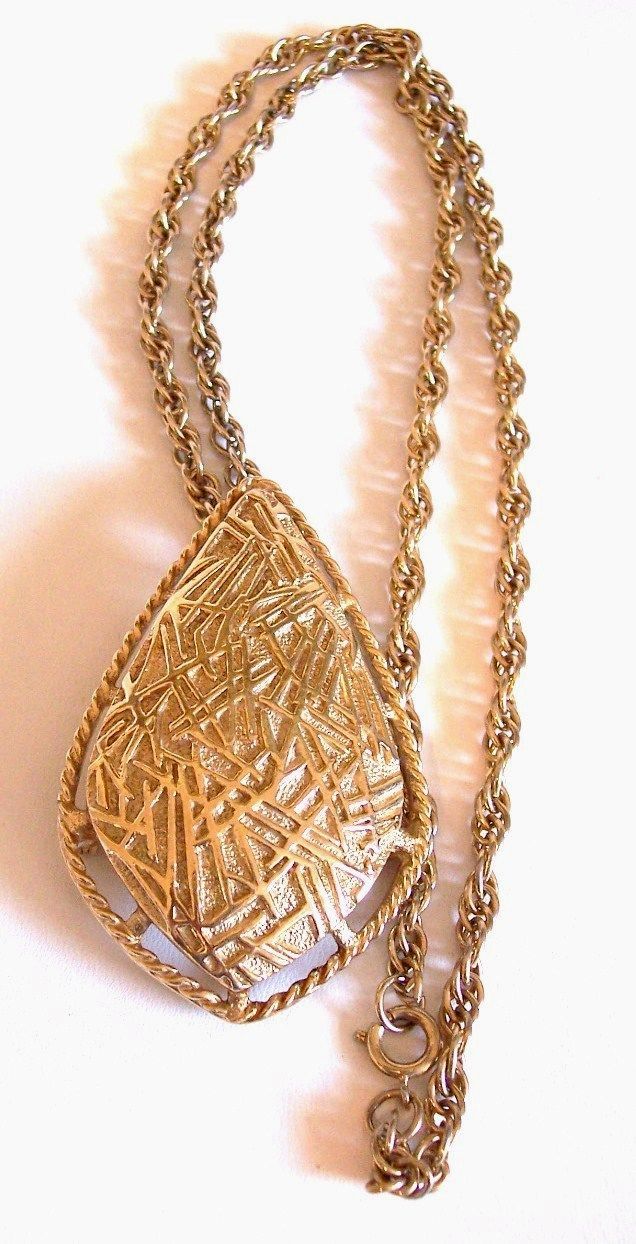 "Modern Design" Sarah Coventry Necklace Pendant/Brooch Pin Earrings Set 1960's "Modern Design" Sarah Coventry Necklace Pendant/Brooch Pin Earrings Set 1960's