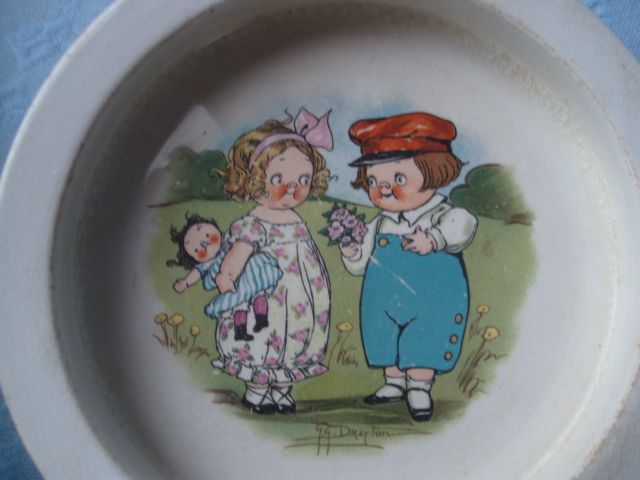 Vintage Porcelain Baby Feeding Dish Vintage Porcelain Baby Feeding Dish