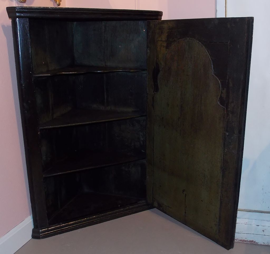 19th c. English Chinoiserie Corner Cupboard 19th c. English Chinoiserie Corner Cupboard