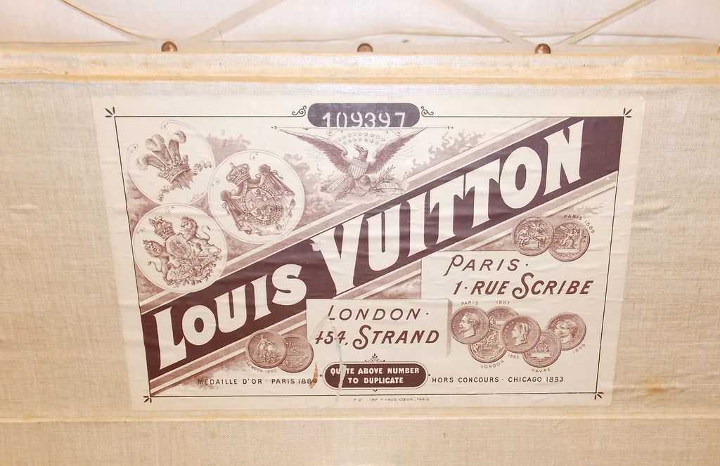 19th c. Louis Vuitton Trunk 19th c. Louis Vuitton Trunk