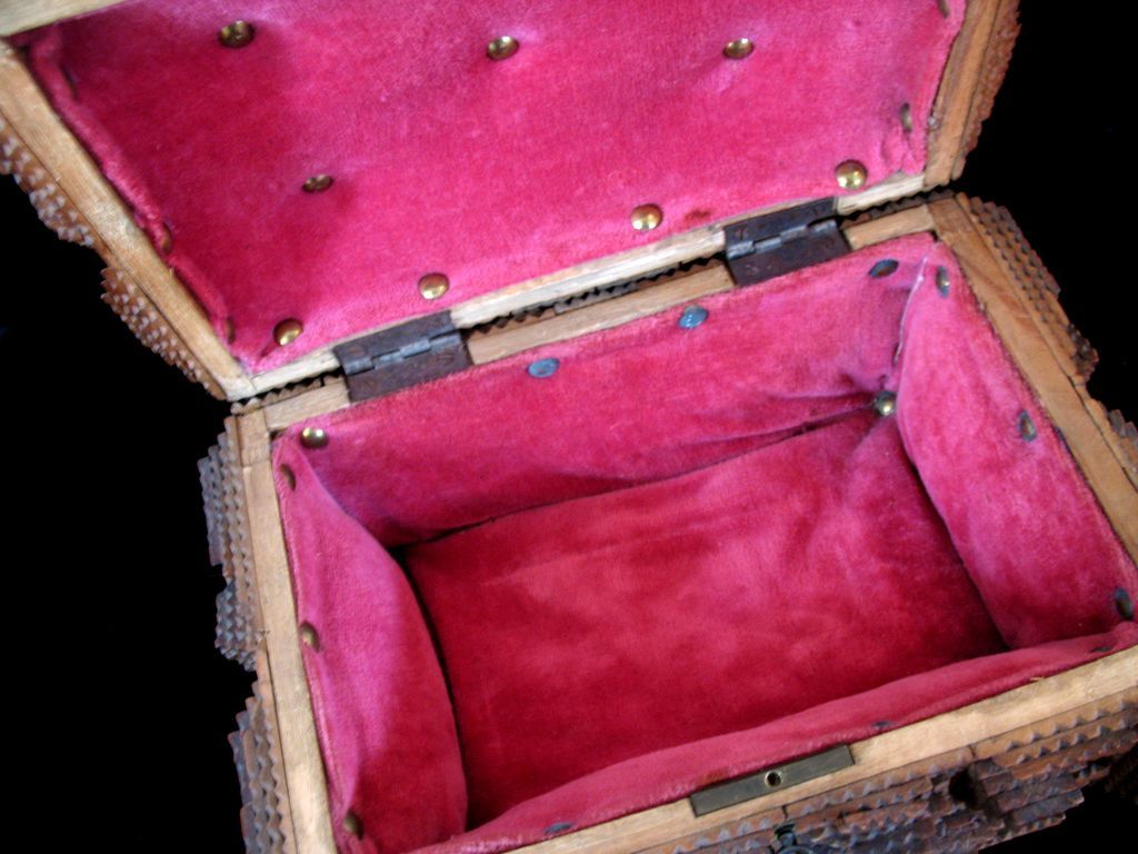 Item ID: 2068box In Shop's Backroom Item ID: 2068box In Shop's Backroom