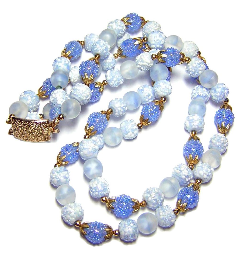 Vintage Blue Art Glass Bead Necklace Vintage Blue Art Glass Bead Necklace