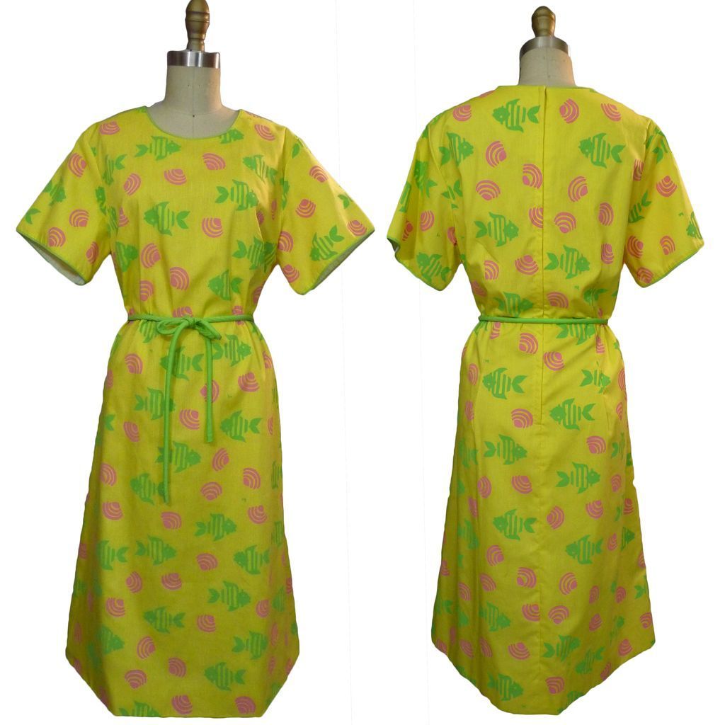 ca. 1980's Vested Gentress Fish and Sea Shell Hand Screen Printed Dress ca. 1980's Vested Gentress Fish and Sea Shell Hand Screen Printed Dress