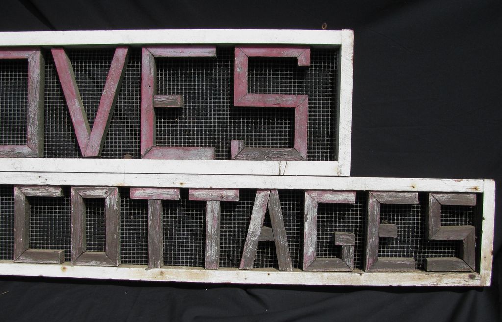 Vintage Wooden Painted Cottage Boats Cabins Sign Vintage Wooden Painted Cottage Boats Cabins Sign