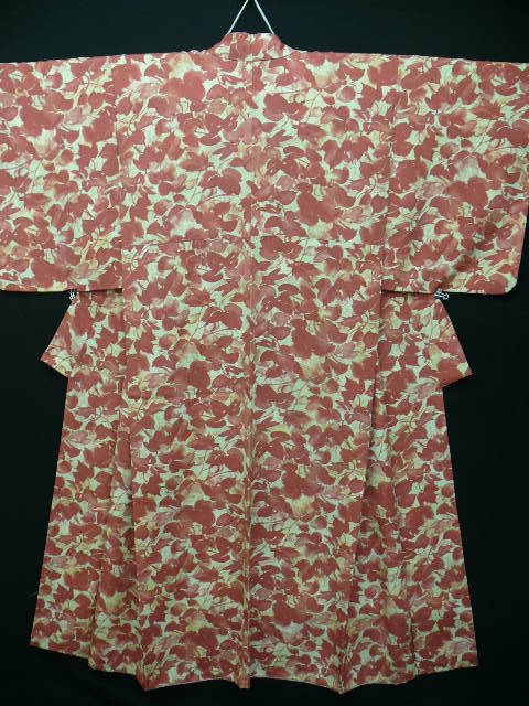 Pure Silk Crepe rust and cream Autumn Leaves Kimono c 1930 Pure Silk Crepe rust and cream Autumn Leaves Kimono c 1930