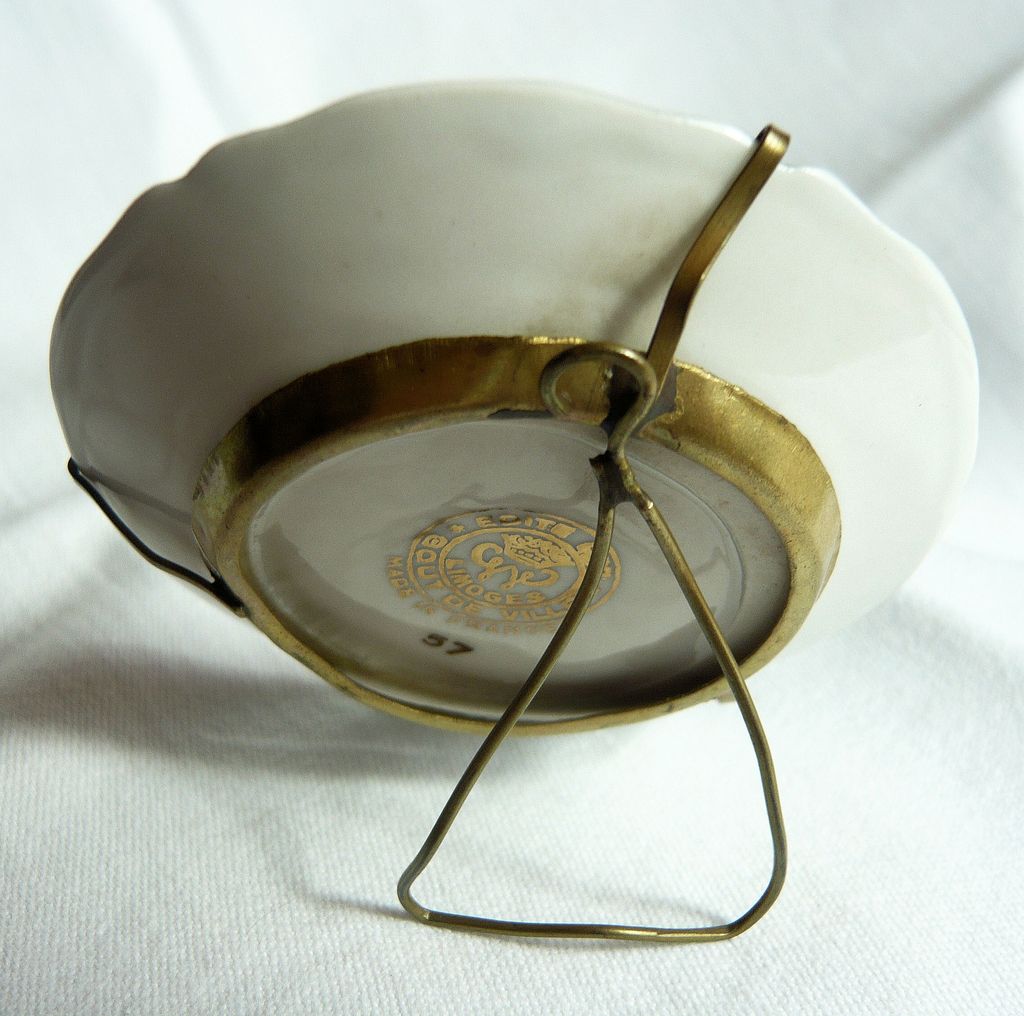 Limoges Porcelain Miniature Plate: 2.6" Limoges Porcelain Miniature Plate: 2.6"