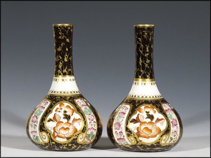 Pair of Antique Wedgwood Imari Cabinet Vases Pair of Antique Wedgwood Imari Cabinet Vases