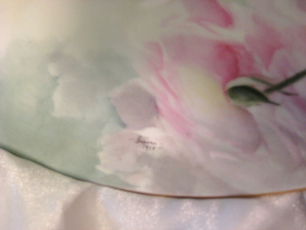 "BREATHTAKING ROSES" Absolutely Magnificent Rare Large 18" Antique Hand Painted Limoges France Charger Plaque Tray Victorian Heirloom Floral Art China Painting Original ONE-OF-A-KIND Handmade Superb Artistry Tressemann and Vogt Circa 1910 "BREATHTAKING ROSES" Absolutely Magnificent Rare Large 18" Antique Hand Painted Limoges France Charger Plaque Tray Victorian Heirloom Floral Art China Painting Original ONE-OF-A-KIND Handmade Superb Artistry Tressemann and Vogt Circa 1910