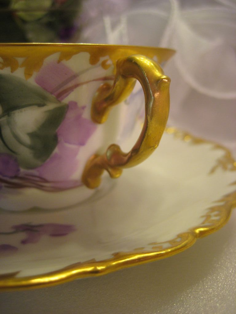 "FRENCH AFRICAN PURPLE VIOLETS TEA CUP & SAUCER" Antique  