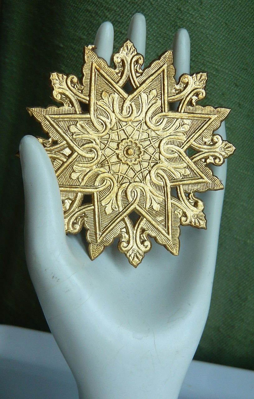 Four Vintage Dresden Die Cut Gold Star Motifs Four Vintage Dresden Die Cut Gold Star Motifs