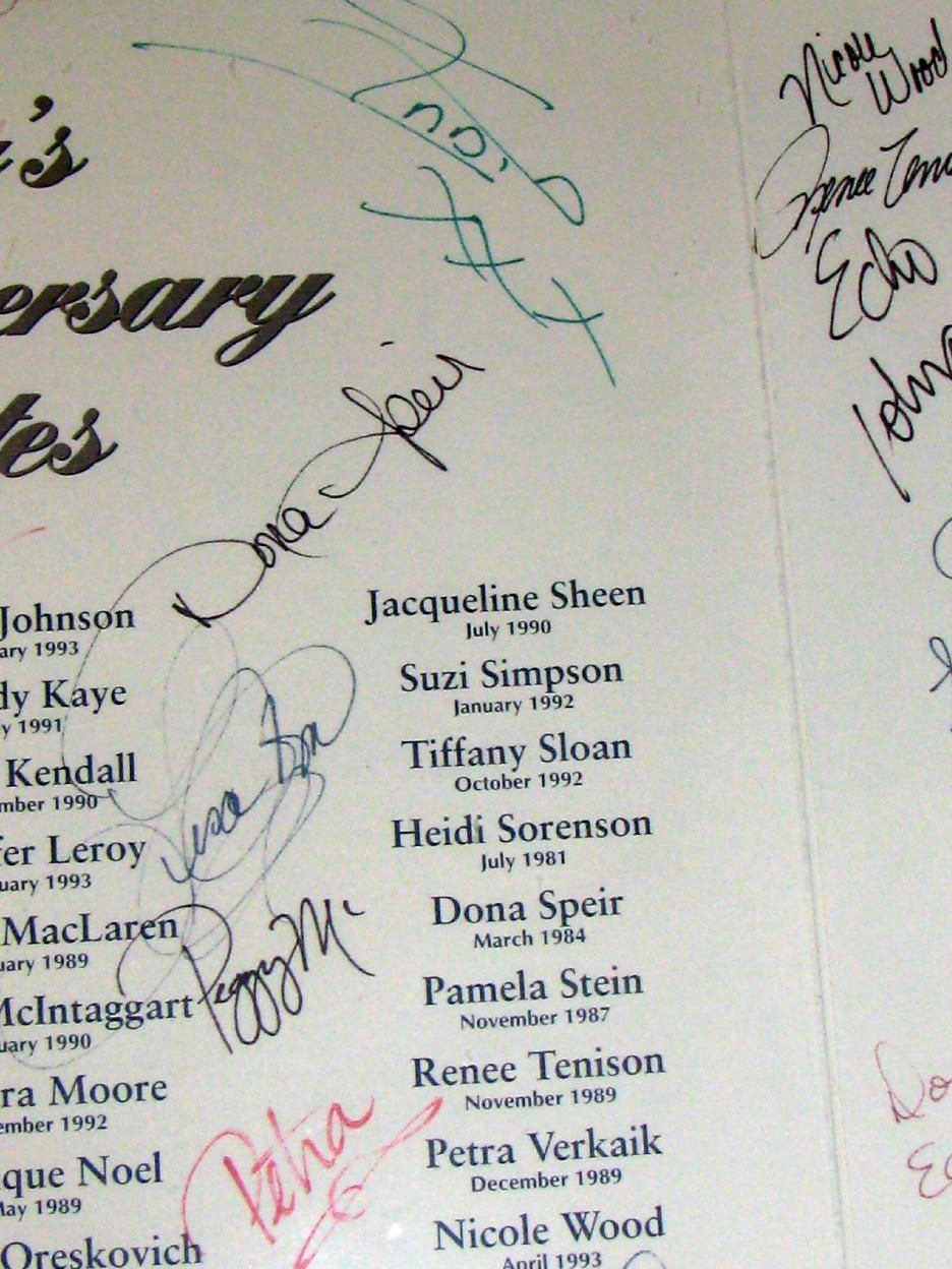 Playboy's 40th Anniversary Platemate's Photo & Autographs Playboy's 40th Anniversary Platemate's Photo & Autographs