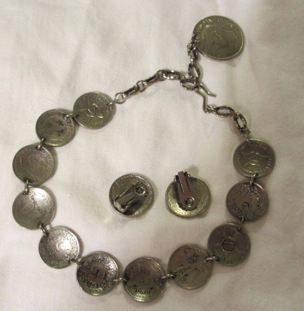 Old Silver Coin Necklace and Earings Set (Cuba, Italy, Turkey, Mexico, England) Old Silver Coin Necklace and Earings Set (Cuba, Italy, Turkey, Mexico, England)