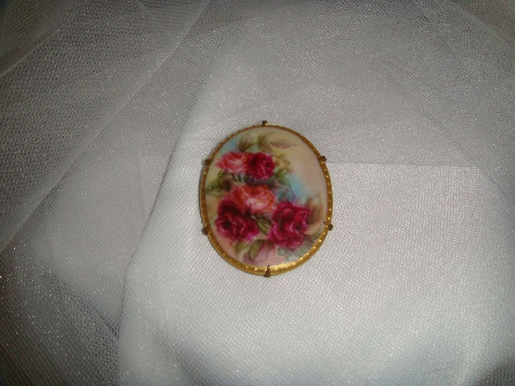 Stunning - Victorian Brooch - Matching 9 Buttons - Studs - Hand Painted - Romantic Bouquets - Pink Tea Roses - Roman Coin Gold - C- Catch - Vintage Hand Painted Heirloom Stunning - Victorian Brooch - Matching 9 Buttons - Studs - Hand Painted - Romantic Bouquets - Pink Tea Roses - Roman Coin Gold - C- Catch - Vintage Hand Painted Heirloom