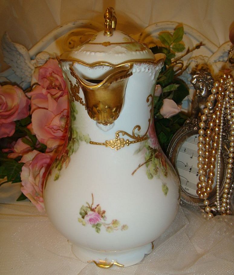 Stunning Limoges Chocolate Pot with Pink Roses Stunning Limoges Chocolate Pot with Pink Roses