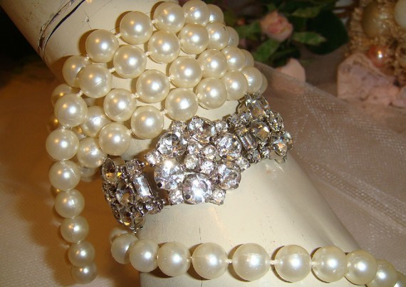 Stunning ~ ~ Vintage Bracelet ~ ~ Large Bright Rhinestones ~ ~ Baguettes Stunning ~ ~ Vintage Bracelet ~ ~ Large Bright Rhinestones ~ ~ Baguettes