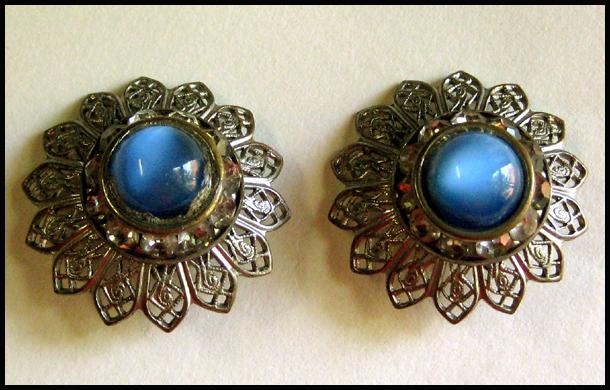 Demi Parure -- Blue Glass, Rhinestone Filigree Pin & Earrings Demi Parure -- Blue Glass, Rhinestone Filigree Pin & Earrings