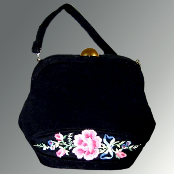 Embroidered Black Purse Embroidered Black Purse