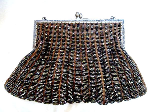 Flapper Scalloped Amber Beaded Purse Flapper Scalloped Amber Beaded Purse