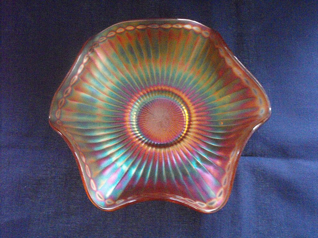 Westmoreland Smooth Rays Carnival Bowl in marigold: Circa 1910 Westmoreland Smooth Rays Carnival Bowl in marigold: Circa 1910