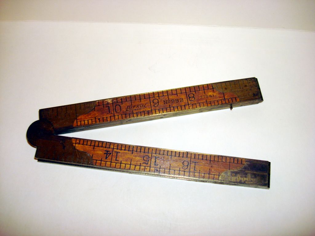 Vintage Lufkin No. 982 Boxwood/Brass Folding Ruler from ottosantiques