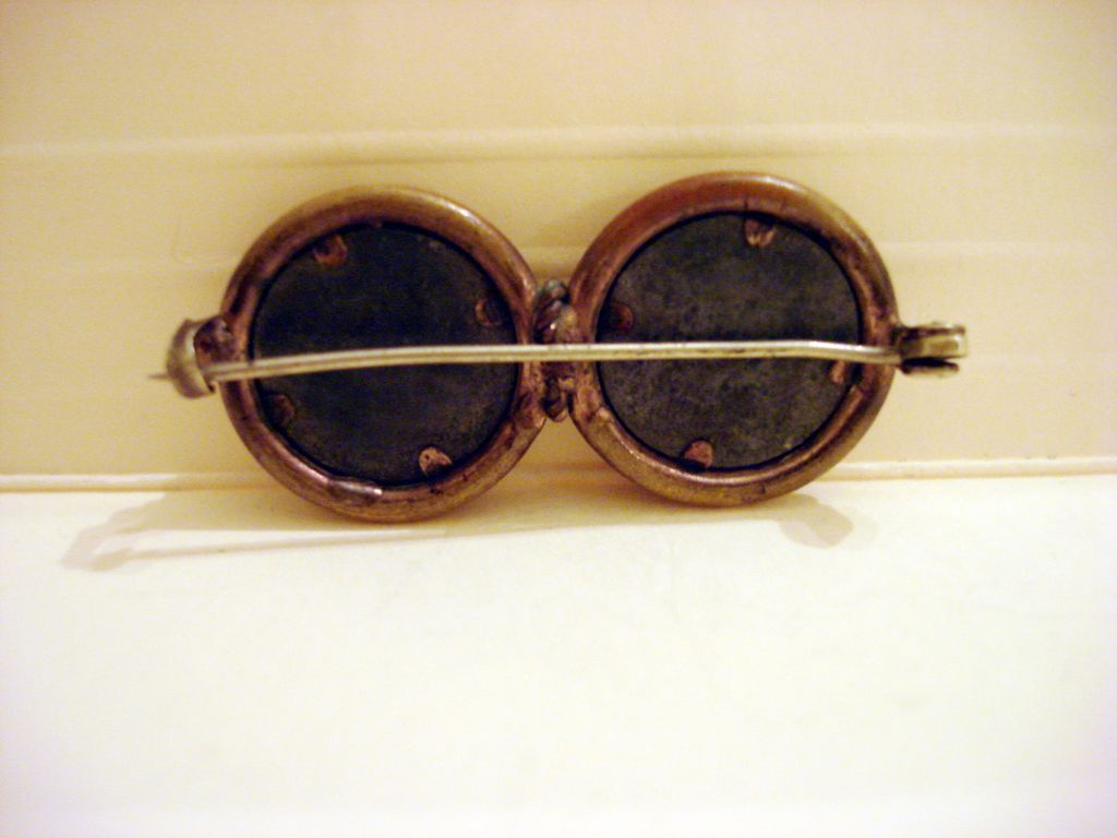 Victorian Miniature Picture frame Brooch Victorian Miniature Picture frame Brooch