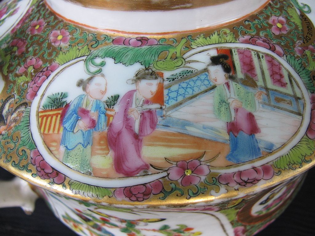 Rose Mandarin Teapot, Large, Gold in Hair, Antique 19th C Chinese Export Rose Mandarin Teapot, Large, Gold in Hair, Antique 19th C Chinese Export