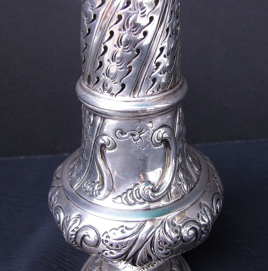 Sterling Silver Caster, Antique English, London, C.C. Pilling, 1902 Sterling Silver Caster, Antique English, London, C.C. Pilling, 1902