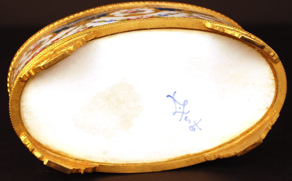 Antique Nineteenth Century Hand Painted Porcelain Coupe w/Bronze Doré Ormolu Antique Nineteenth Century Hand Painted Porcelain Coupe w/Bronze Doré Ormolu