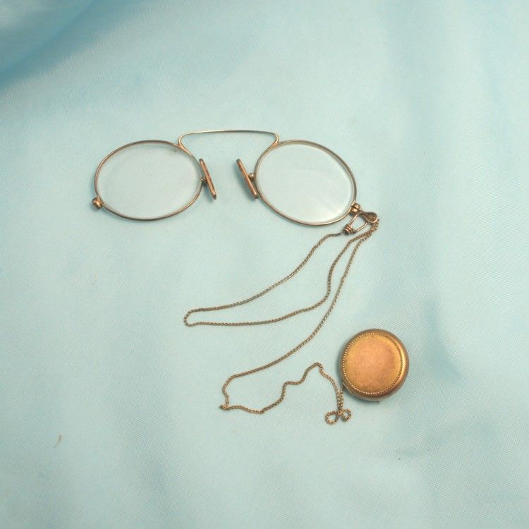 1910 Ladies Pince Nez or Nasal Knaffers Spectacles Eye Glasses Chain and Button Winder 1910 Ladies Pince Nez or Nasal Knaffers Spectacles Eye Glasses Chain and Button Winder