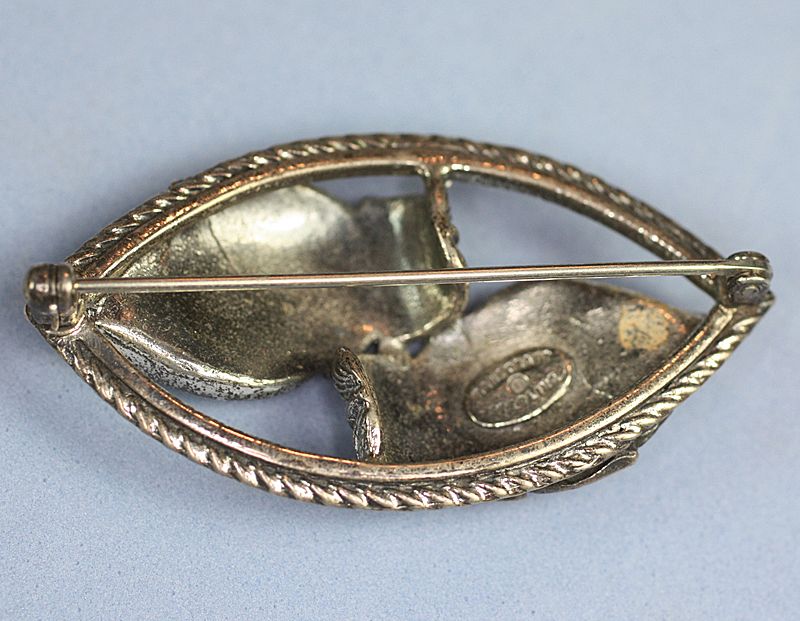 Vintage Sterling Leaf Motif Brooch Danecraft Vintage Sterling Leaf Motif Brooch Danecraft