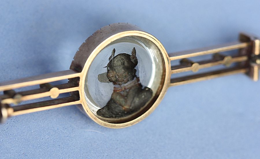 14K Victorian Essex Crystal Dog Bar Pin Brooch 14K Victorian Essex Crystal Dog Bar Pin Brooch