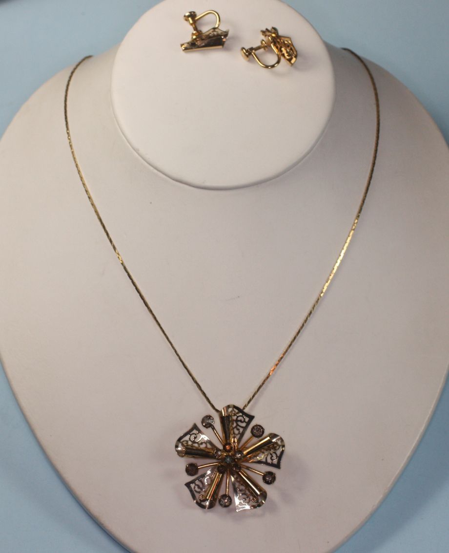 Gold Filled and Rhinestone Van Dell Brooch/Pendant and Earrings Gold Filled and Rhinestone Van Dell Brooch/Pendant and Earrings